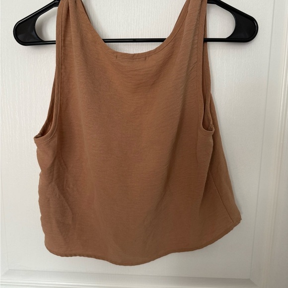 Sleeveless Tan Button-Up Women's Top - Picture 5 of 6